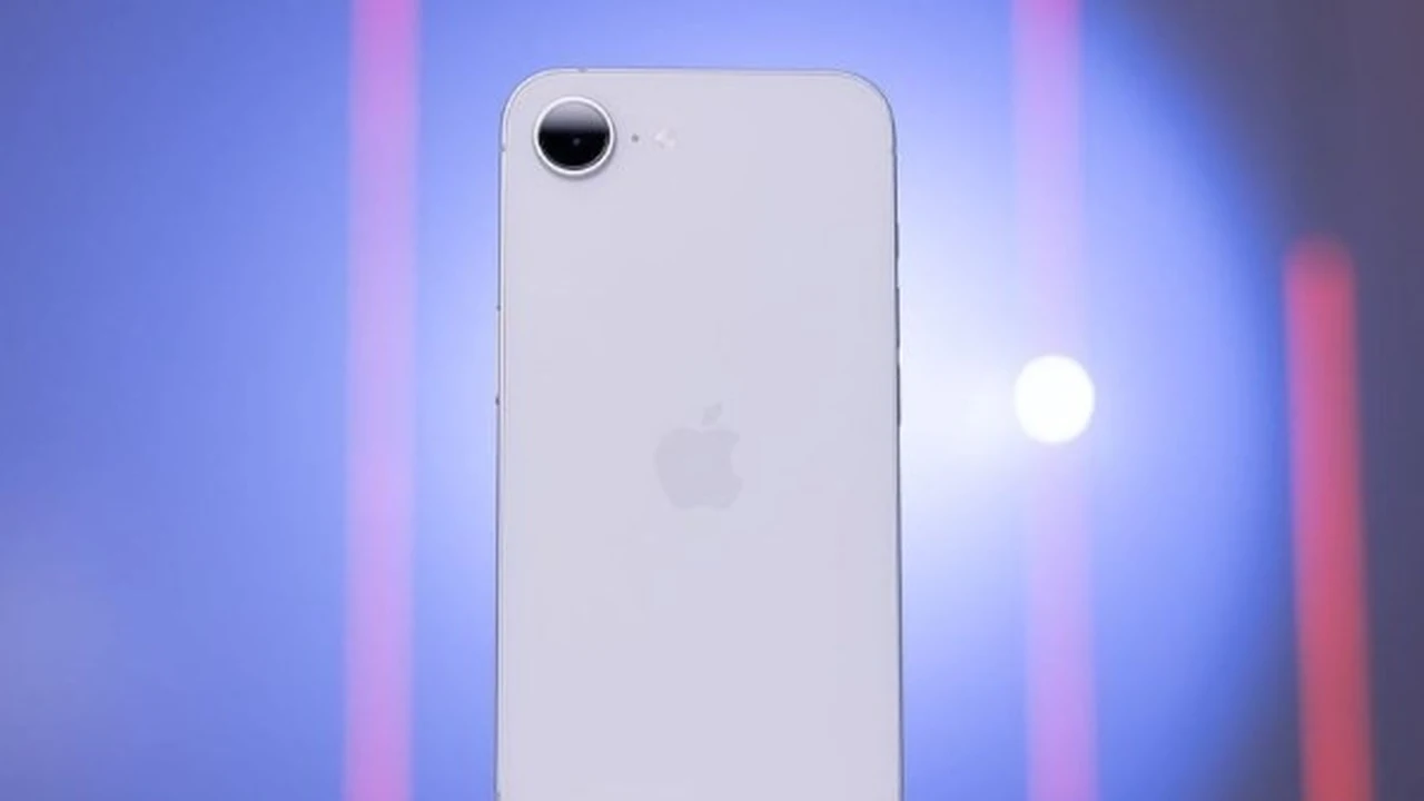 مفاجآت آيفون 17e قبل الإطلاق تغيّر توقعات الخبراء تمامًا